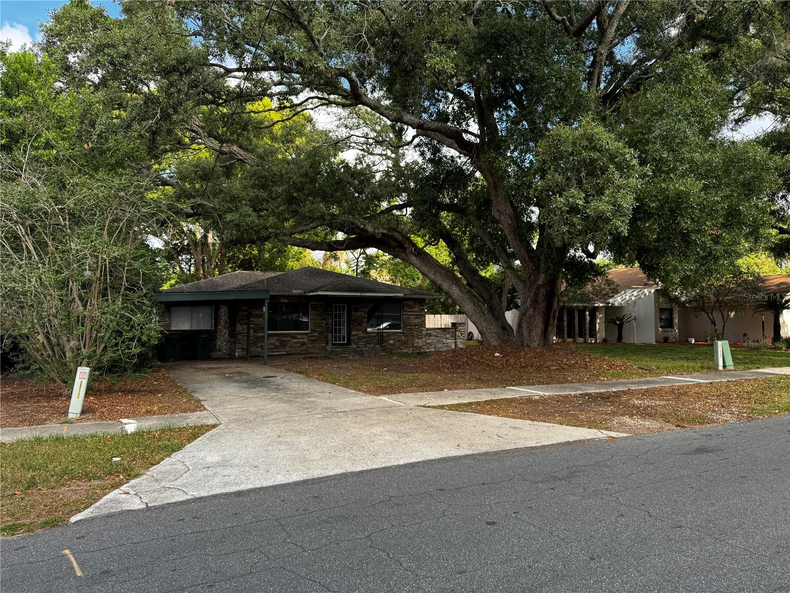 205 Pinecrest Road, FL