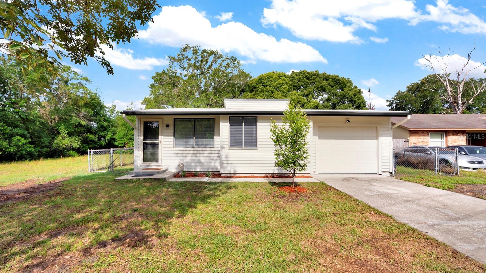 2930 Magnolia Ave, FL