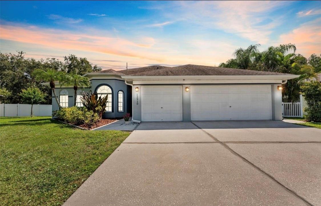 12910 Vicksburg Drive, FL