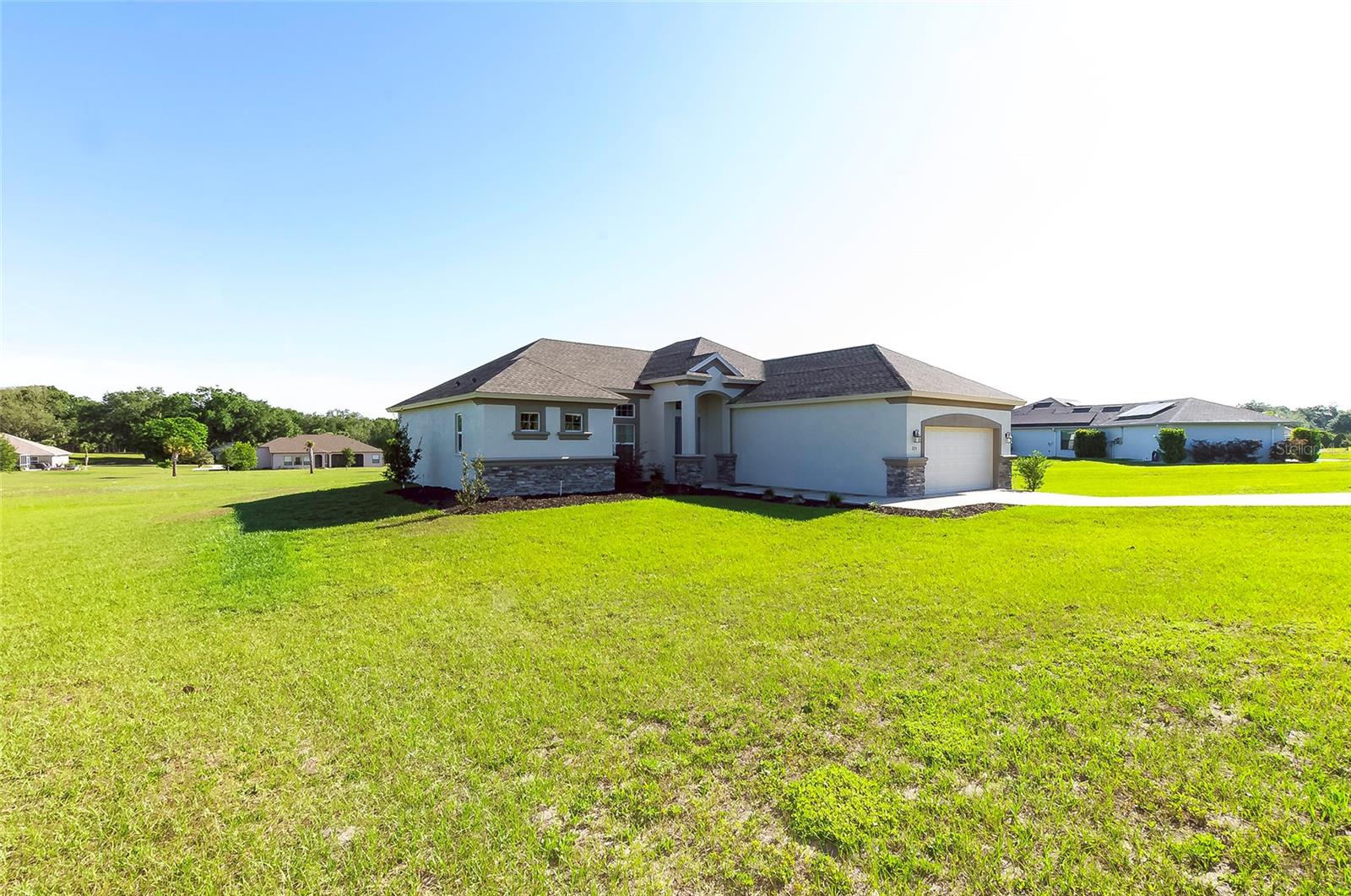 725 Charleston Court, FL