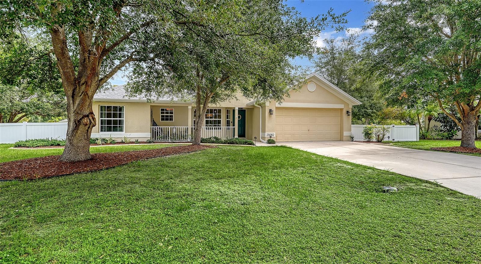 25082 Wateau Court, FL