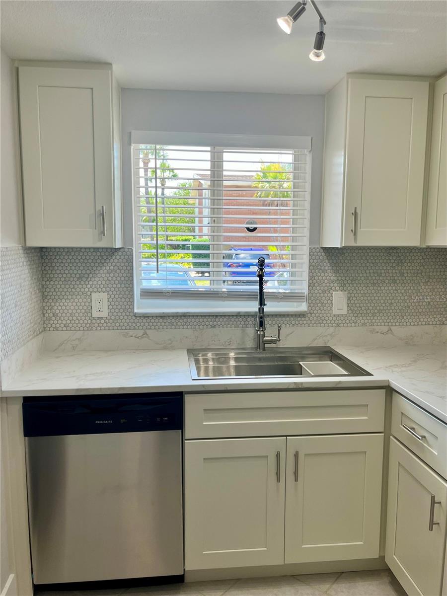 4550 Overlook Drive, FL