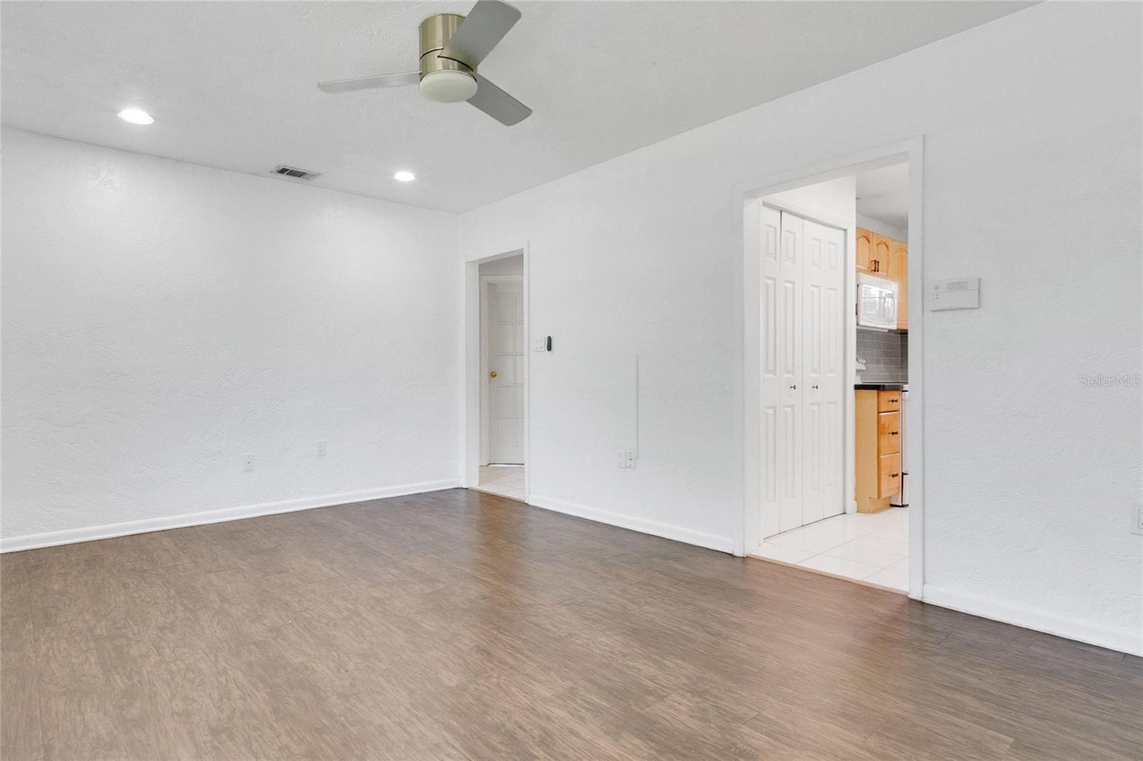 2482 Roxbury Road, FL