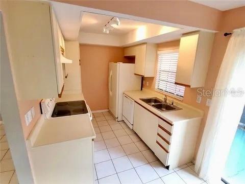3243 Forest Oaks Court, FL