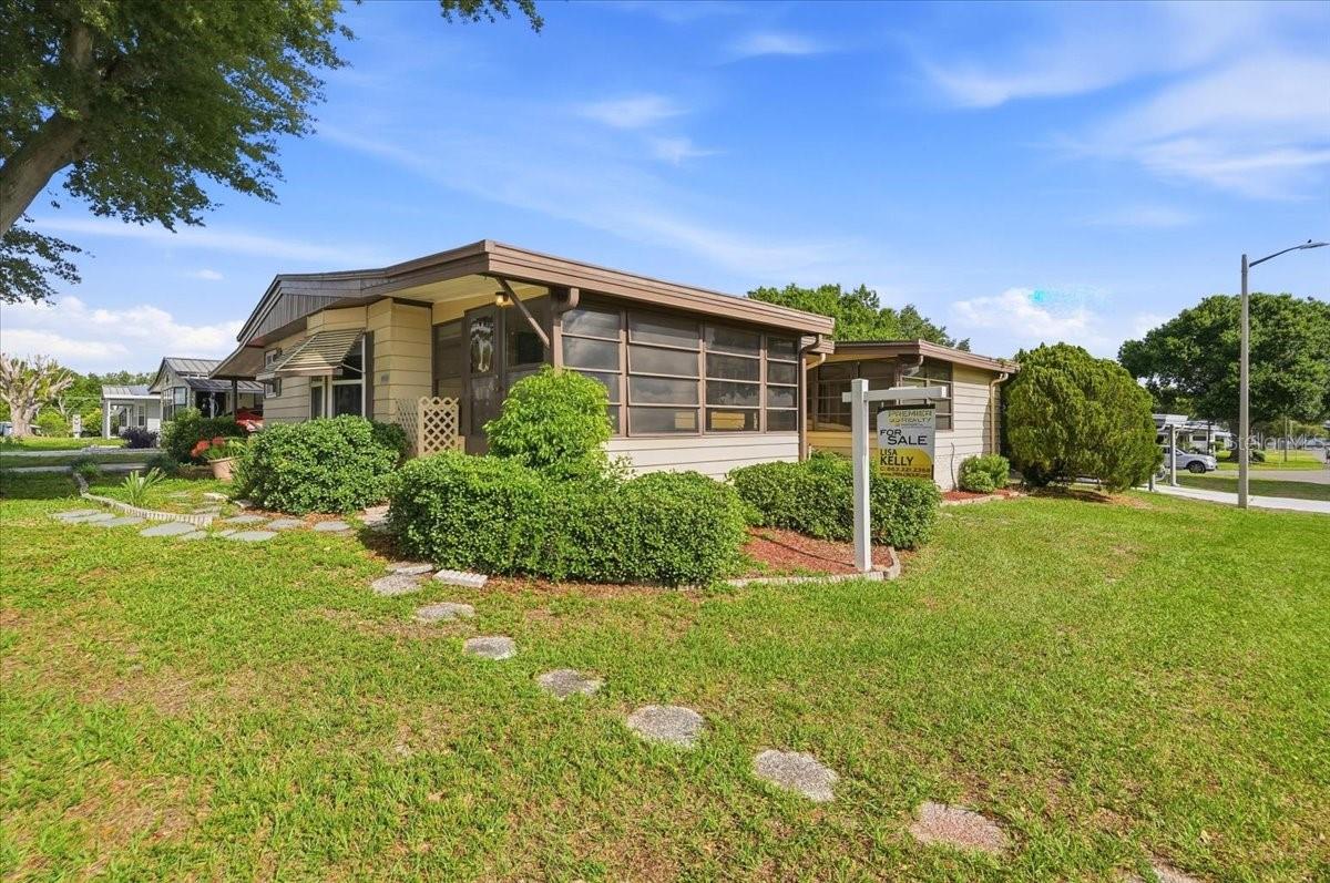 1603 Foxway Drive, FL