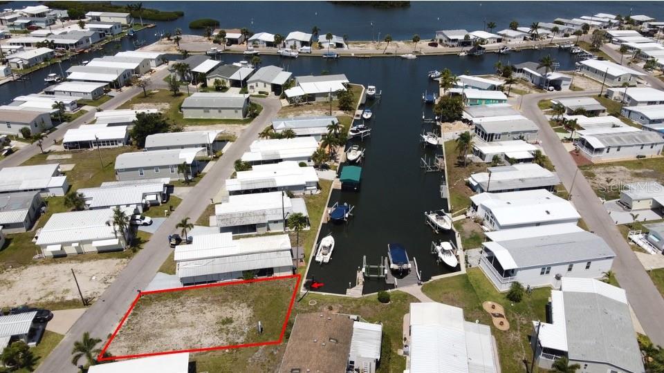 292 Nassau Dr, FL