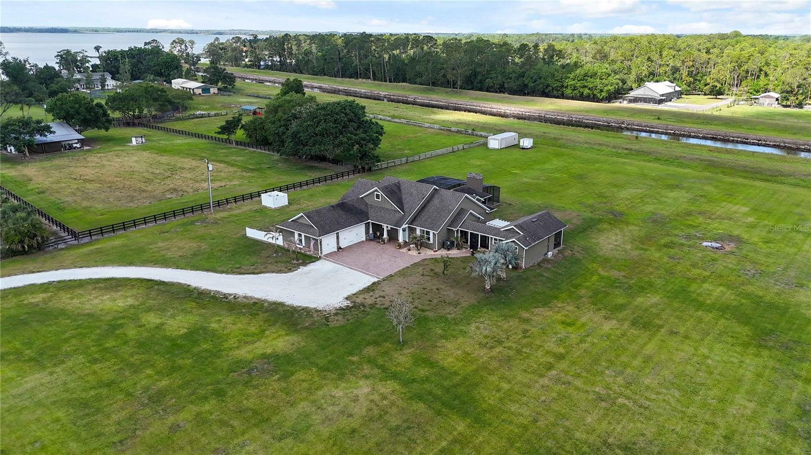 4901 Manor House Ln, FL