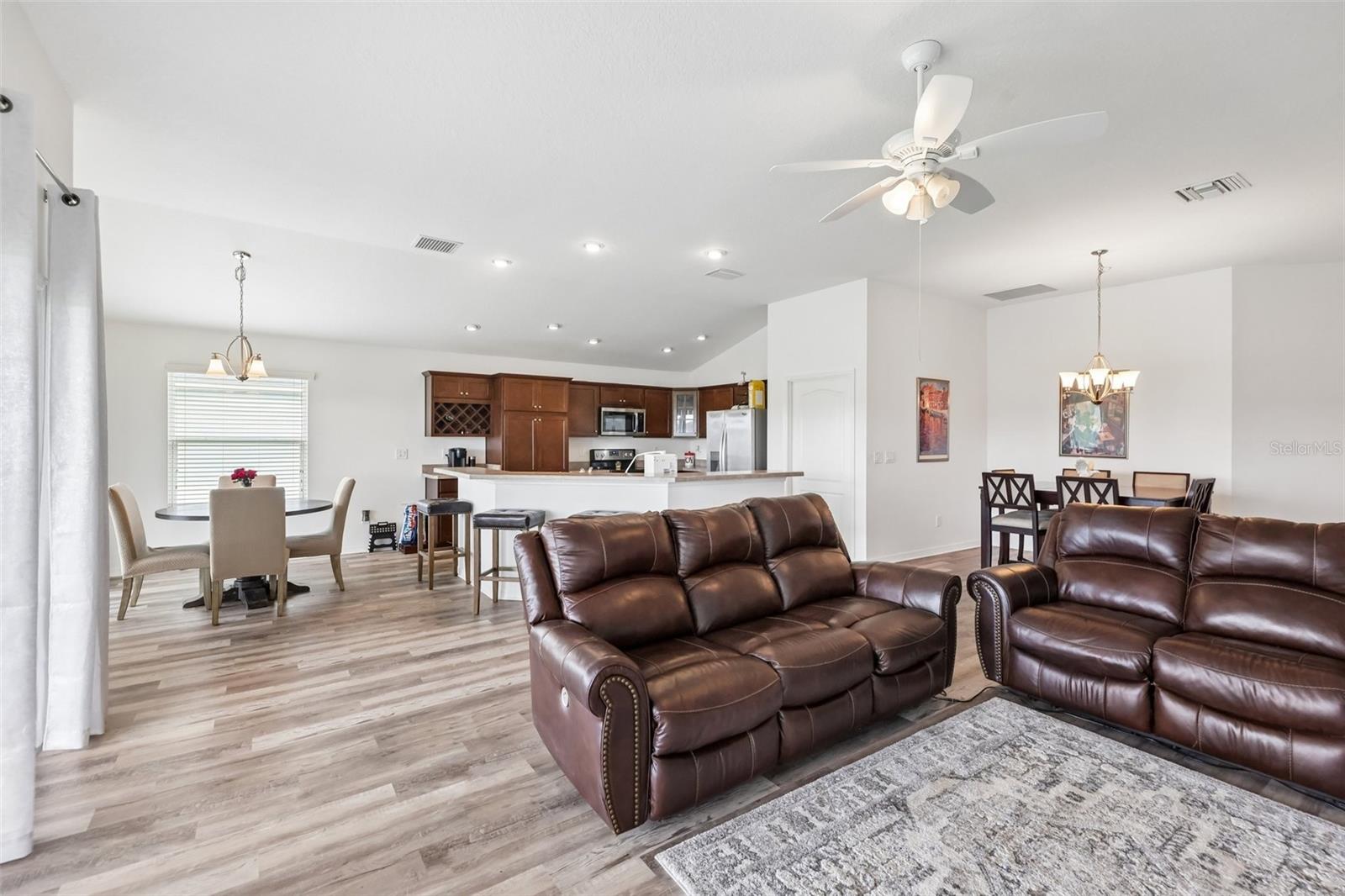 3315 Dzuro Drive, FL