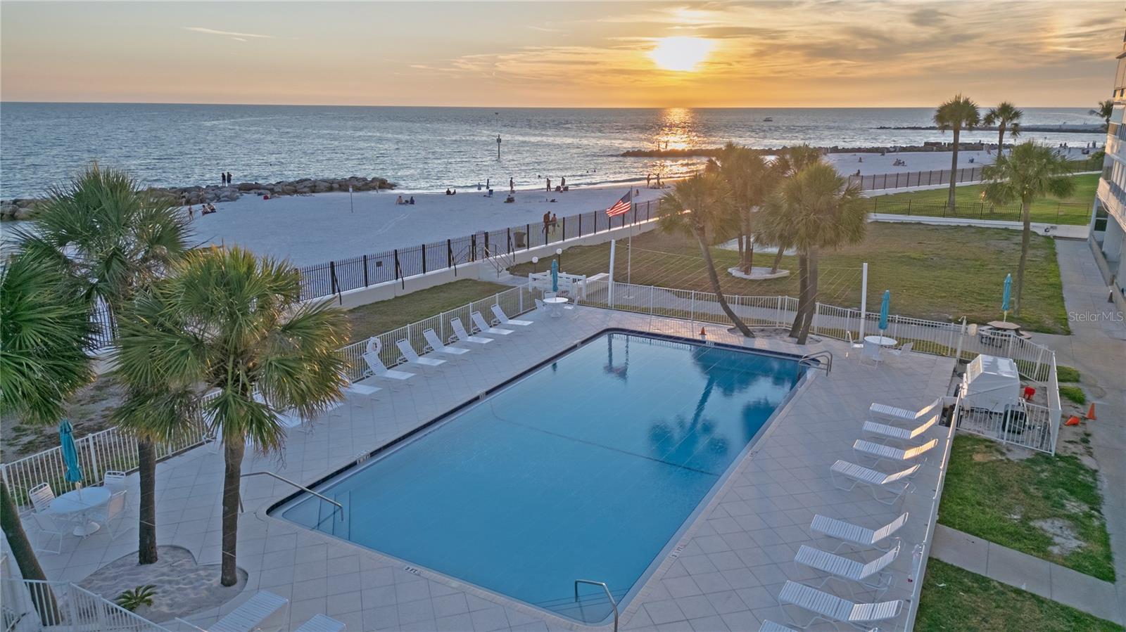 7000 Beach Plaza, FL