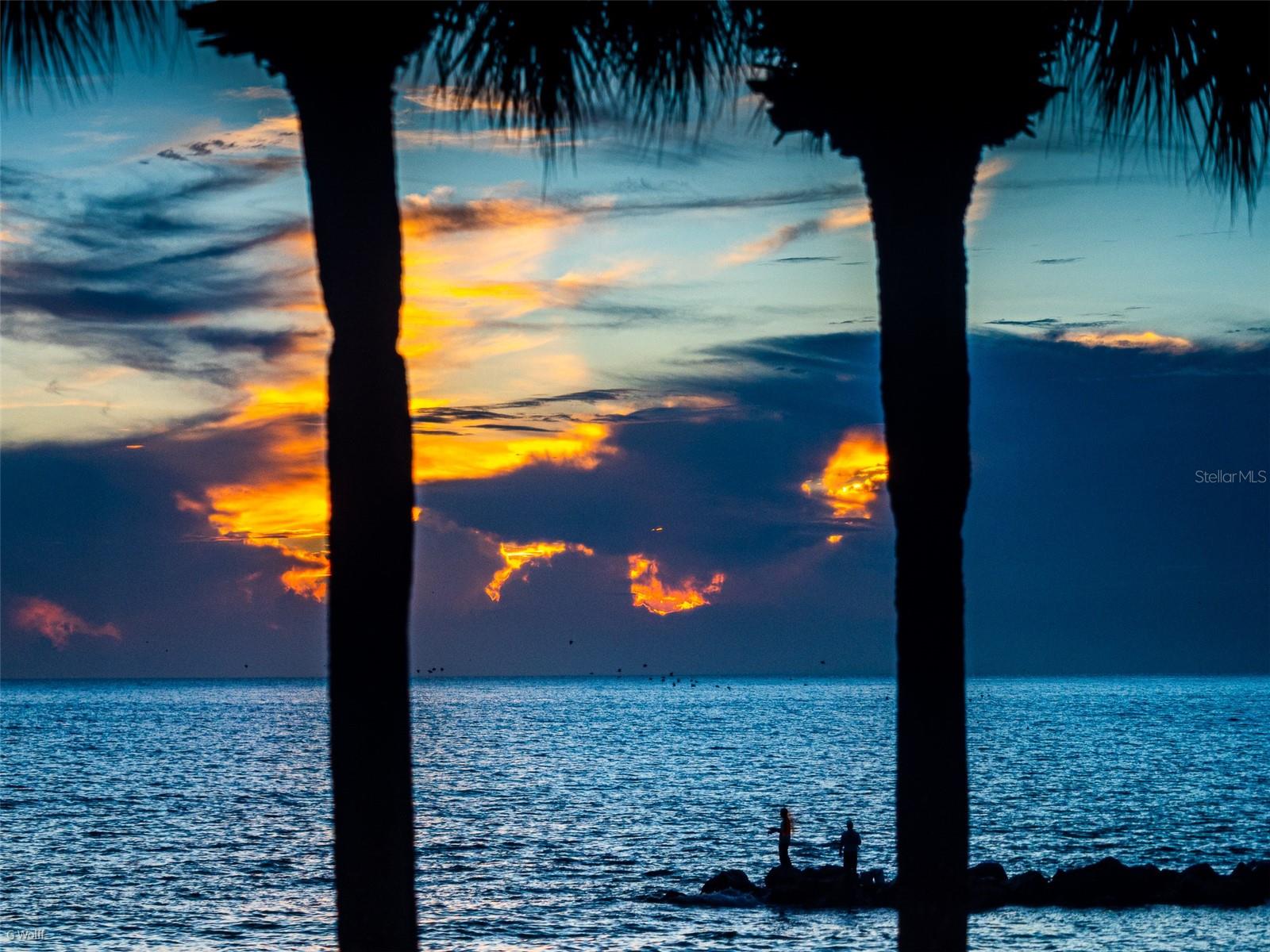 7000 Beach Plaza, FL
