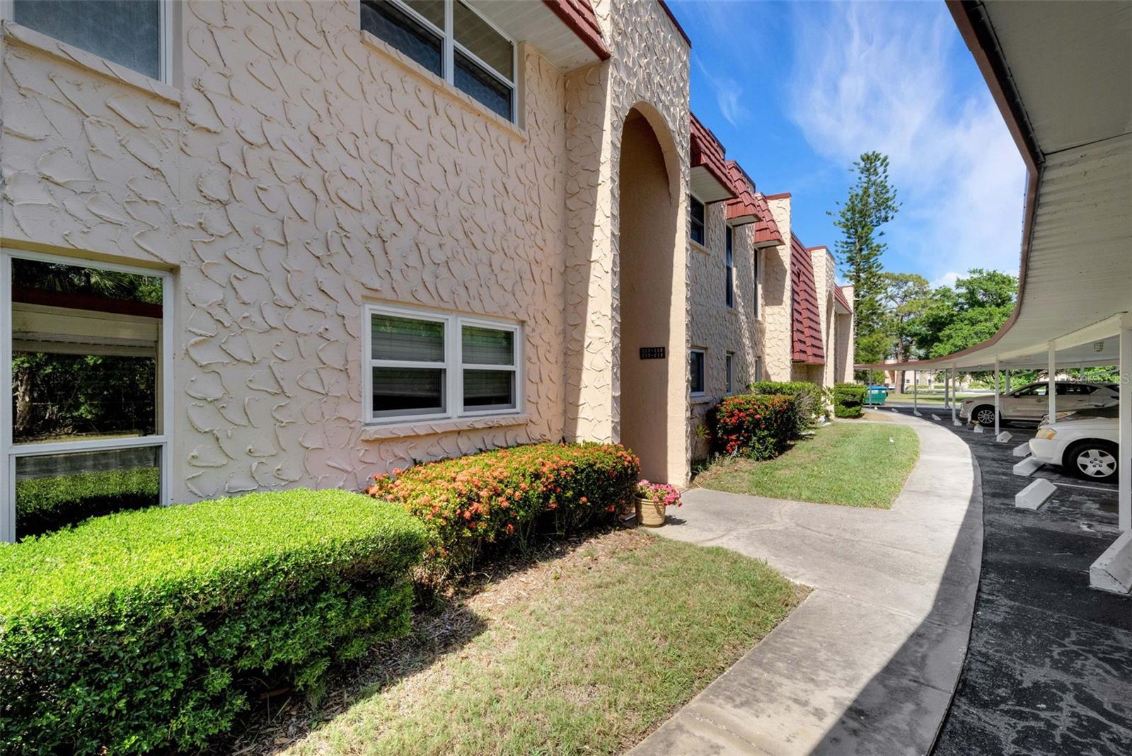 218 Dogwood Circle, FL
