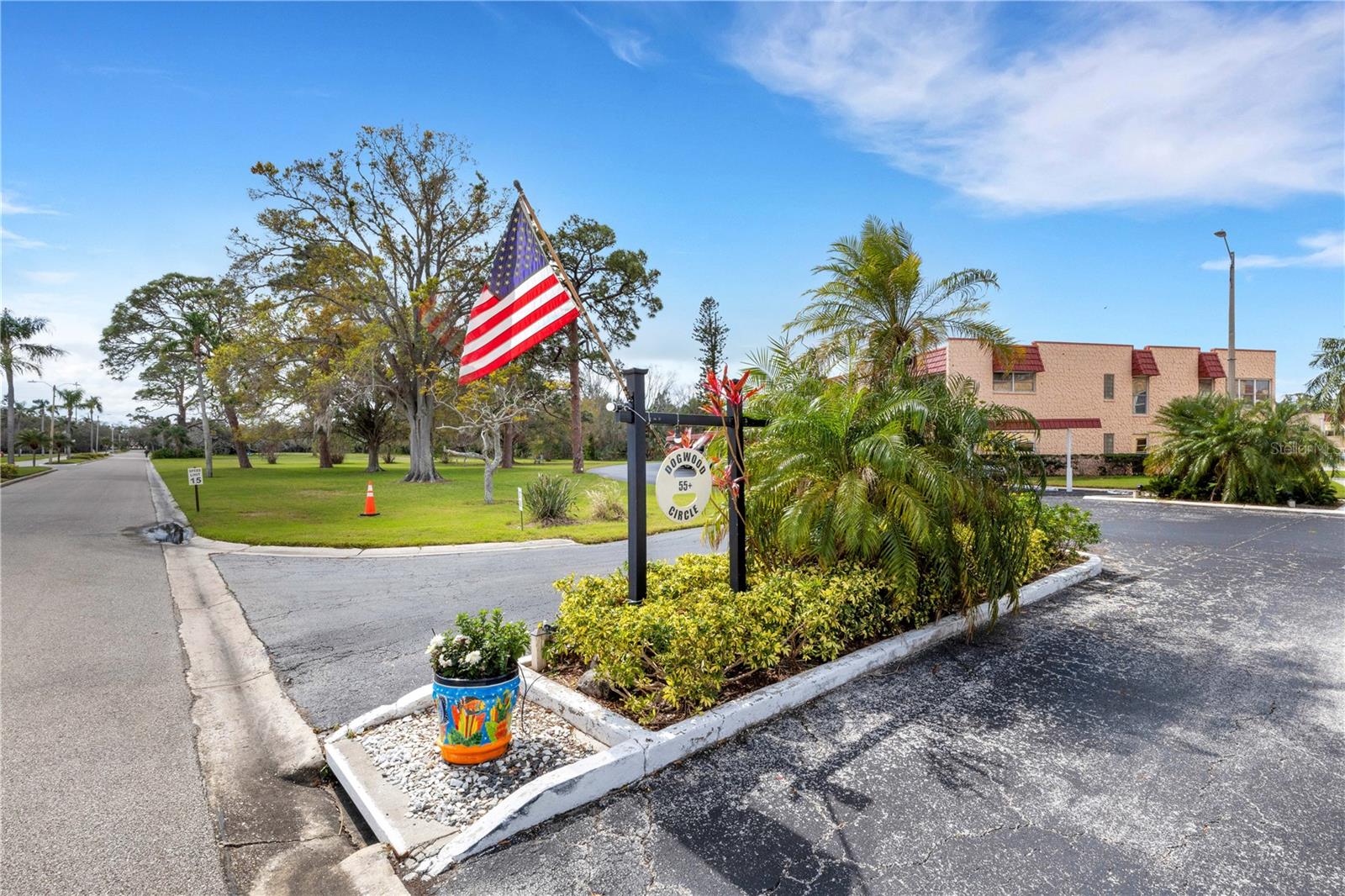 218 Dogwood Circle, FL