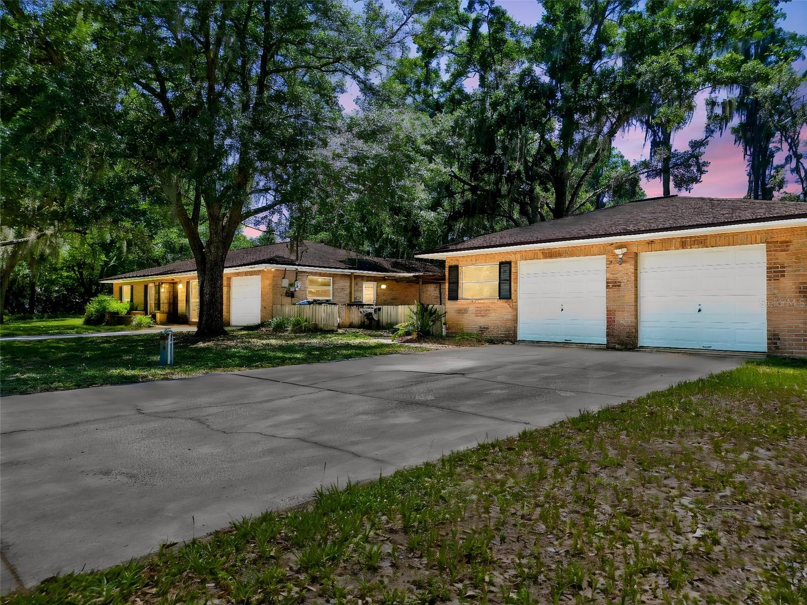18202 Oakdale Rd, FL