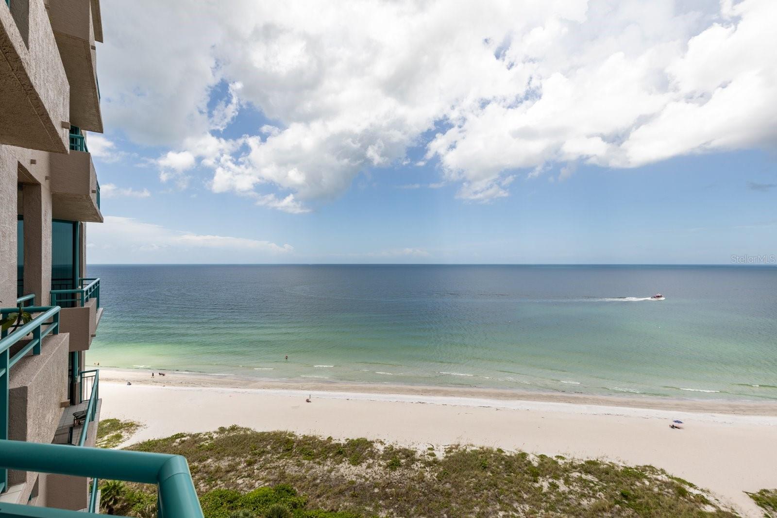 1560 Gulf Blvd #1106, FL