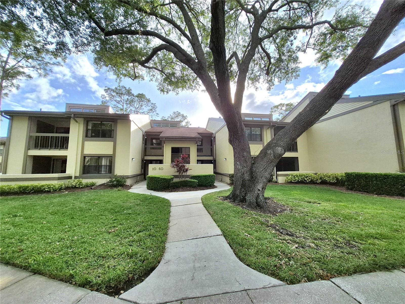 50 Woodlake Place, FL