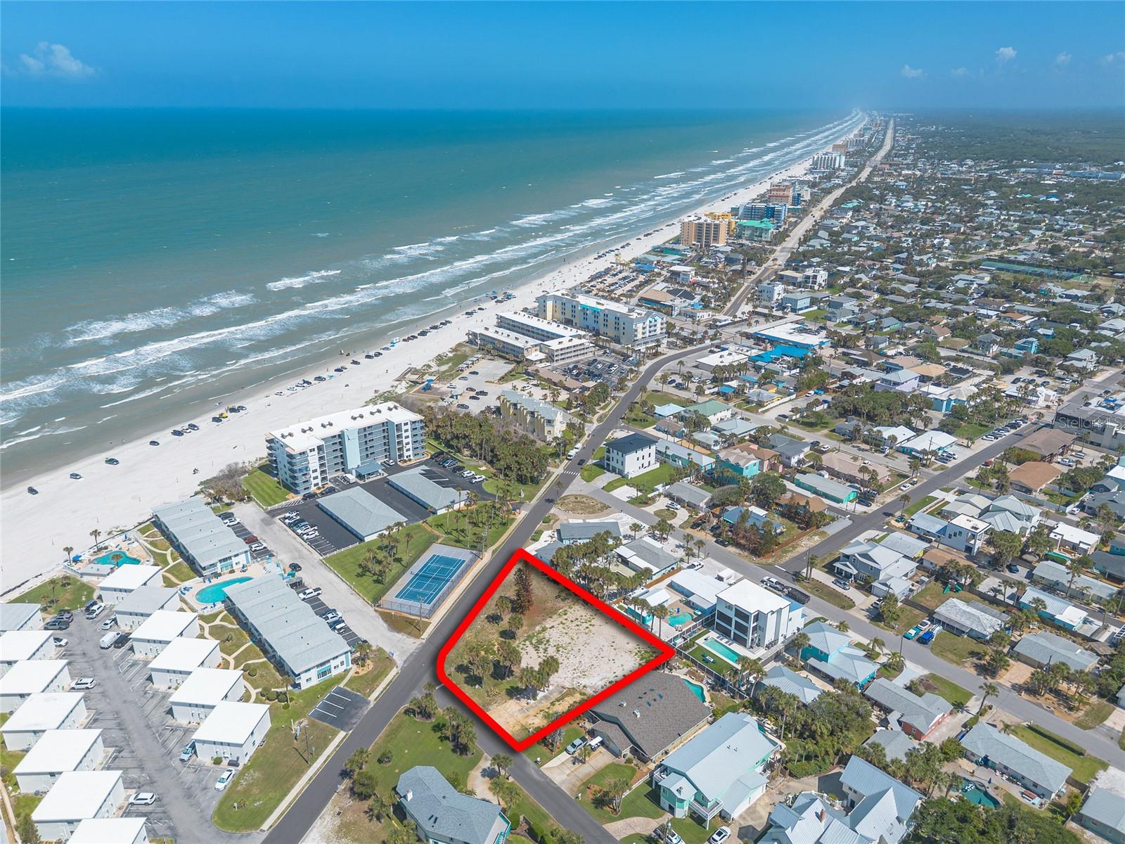 327 Due East St, FL