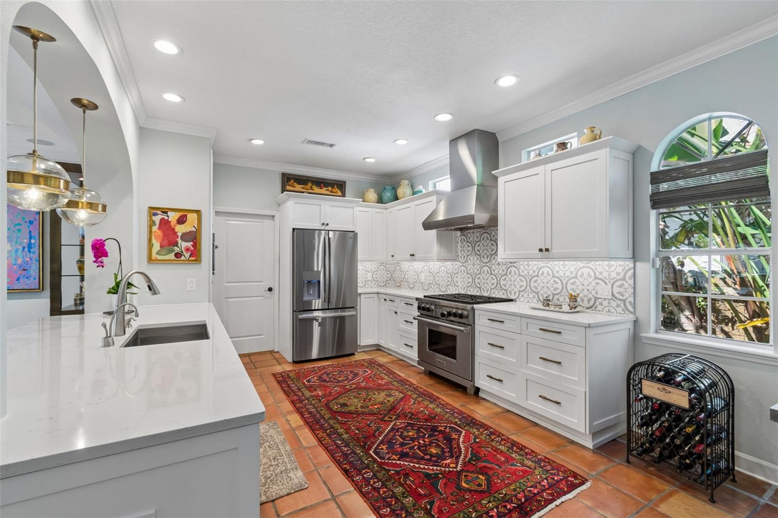 2941 Bayshore Court, FL
