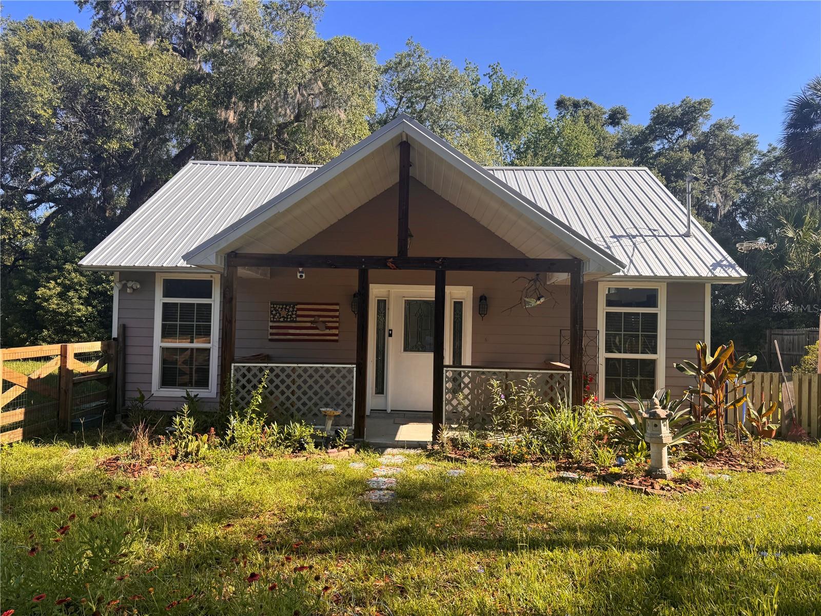103 Grove St, FL