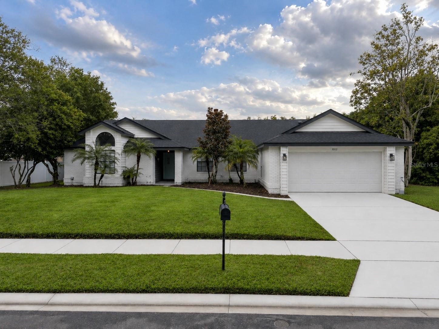 1012 Willa Lake Circle, FL