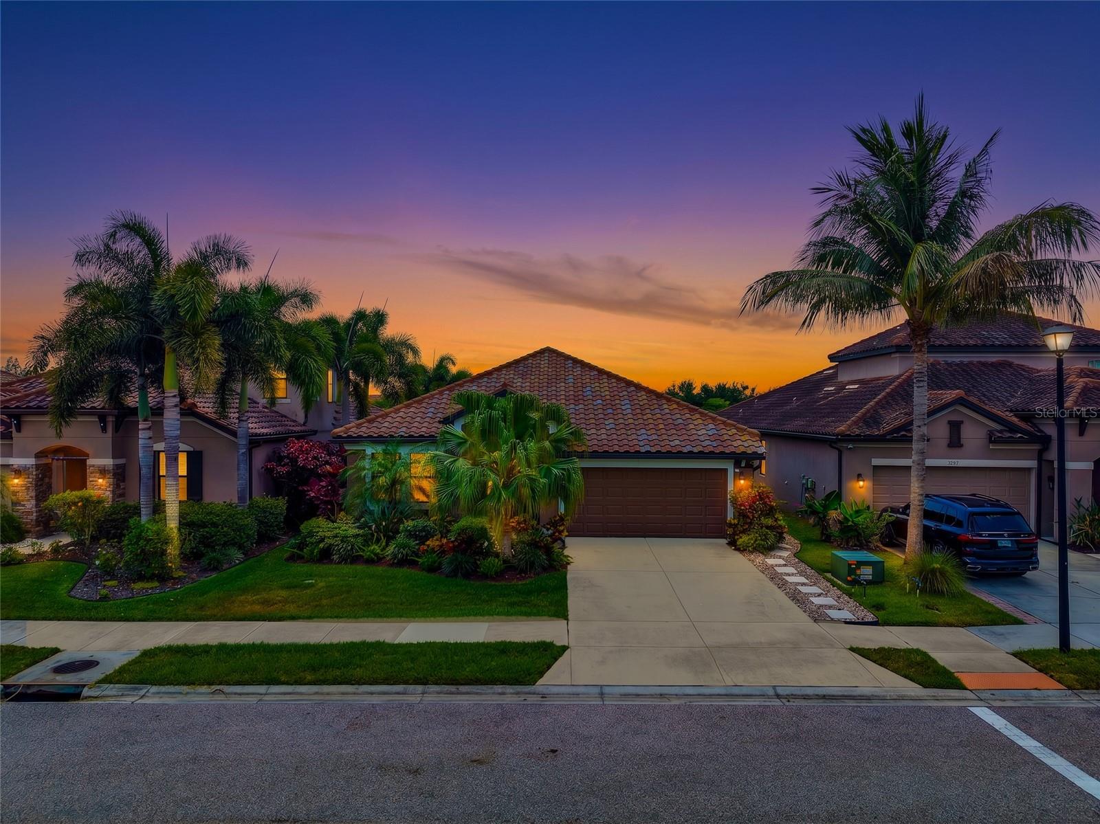 5587 Foxtail Palm Ln, FL