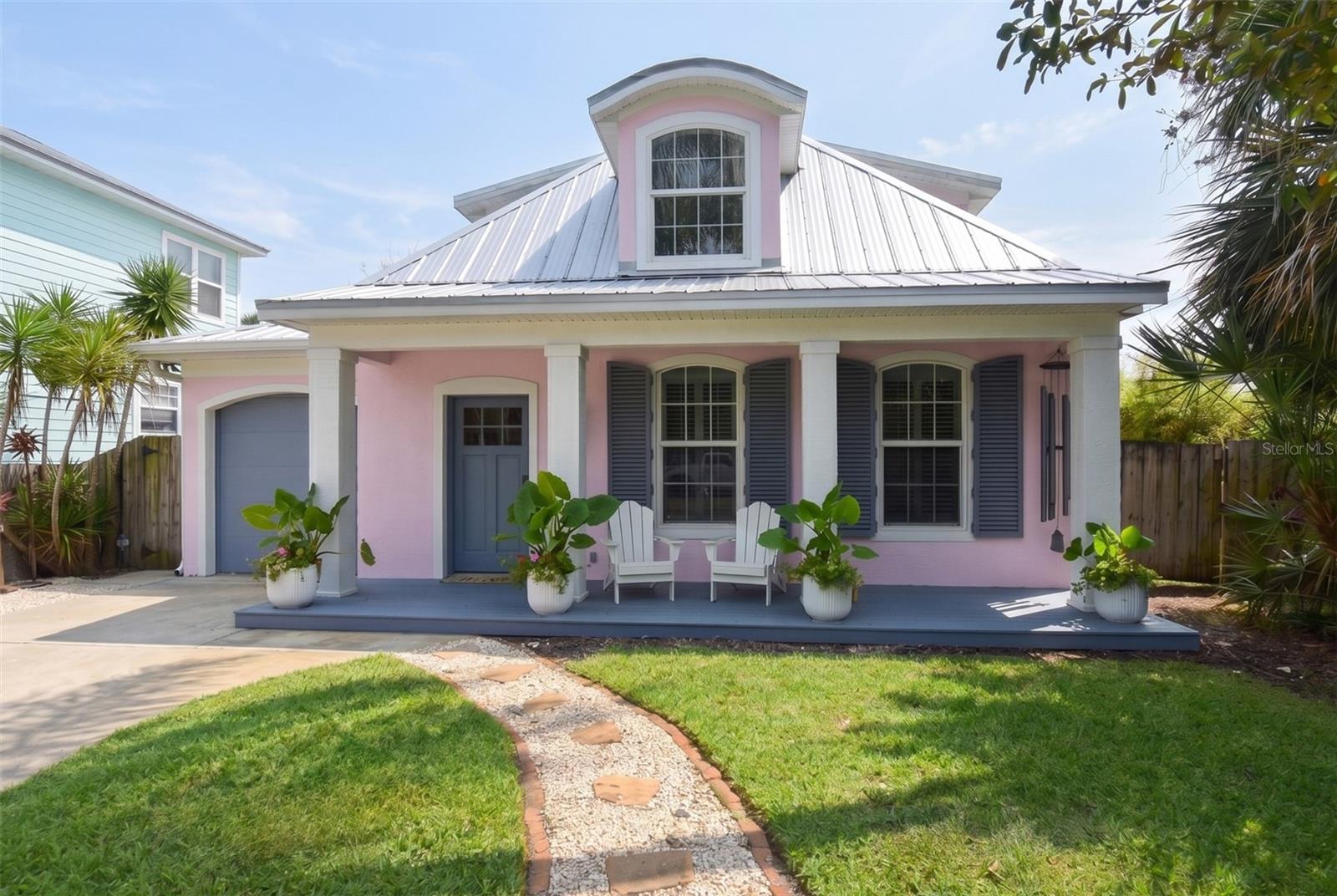 915 Maple Street, FL