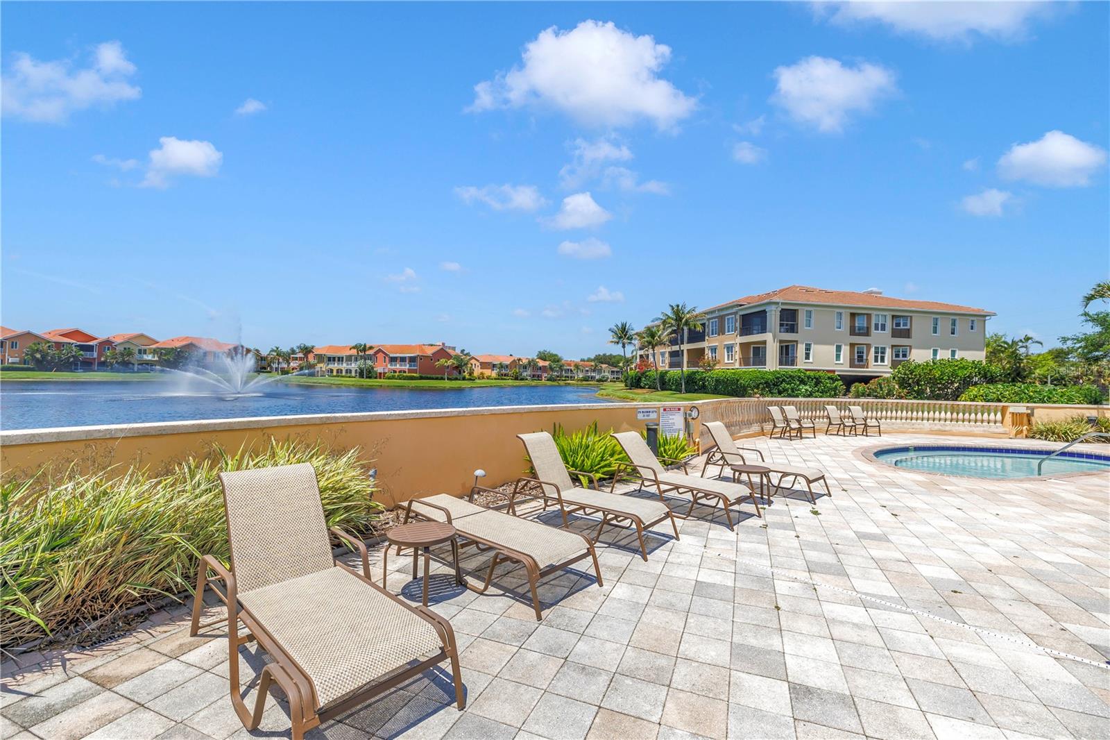 10 Franklin Court, FL