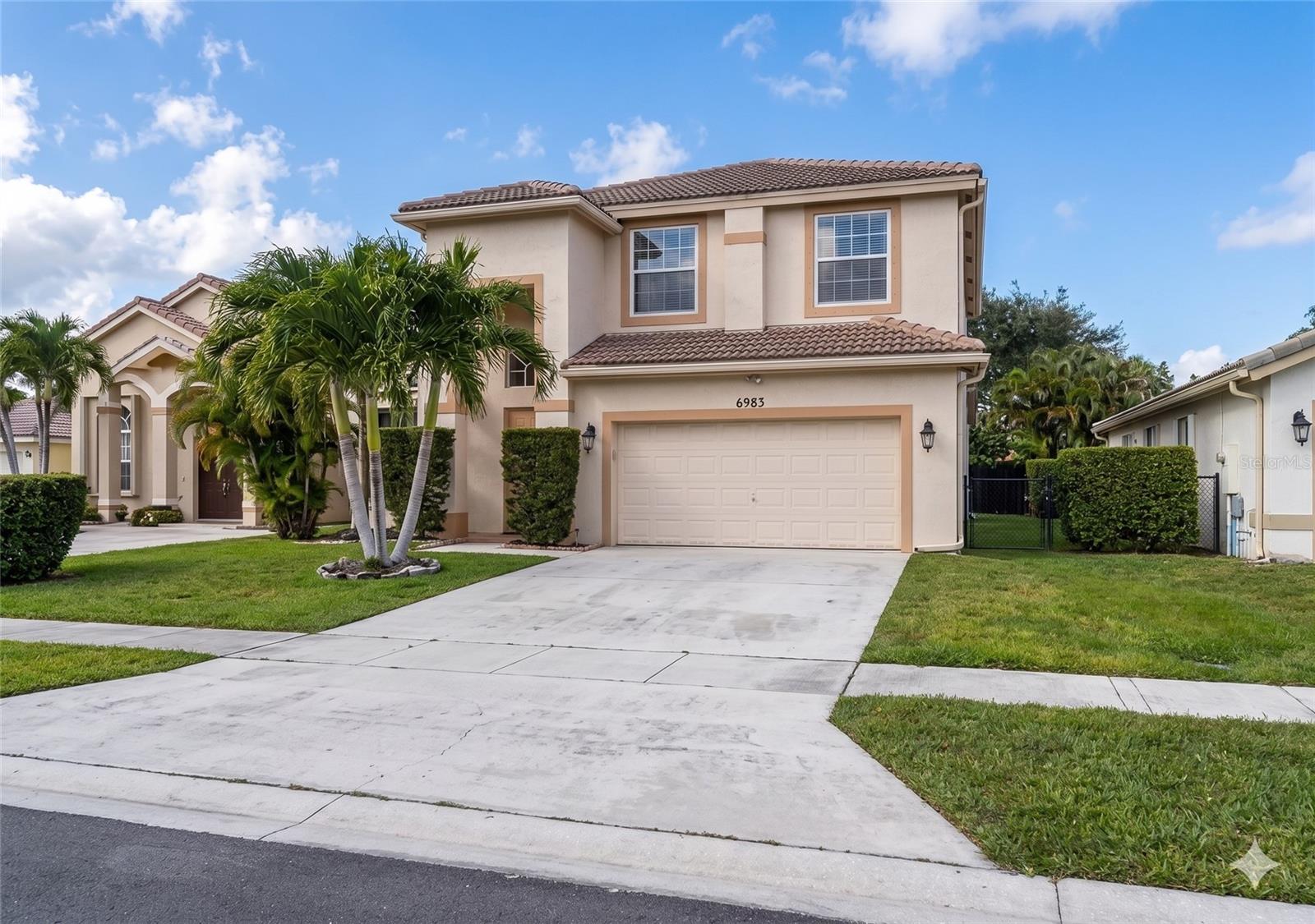 11483 Beacon Pointe Ln, FL