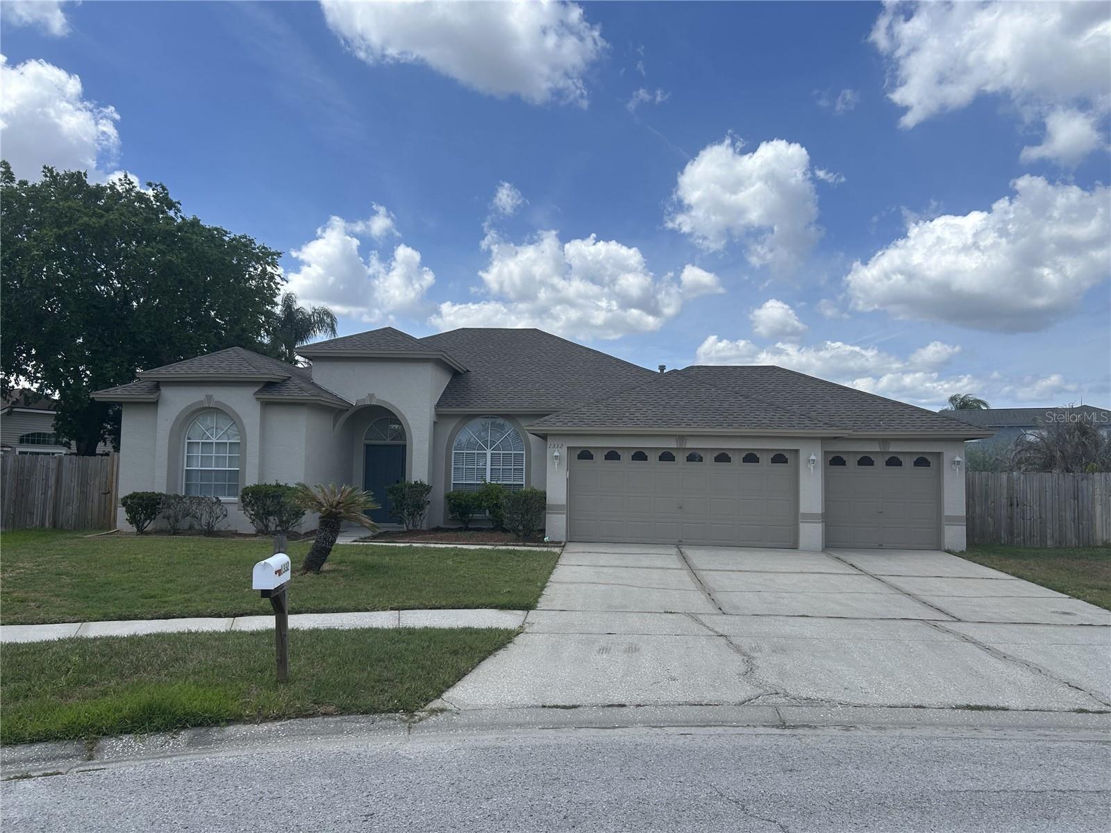 1332 Hatcher Loop, FL