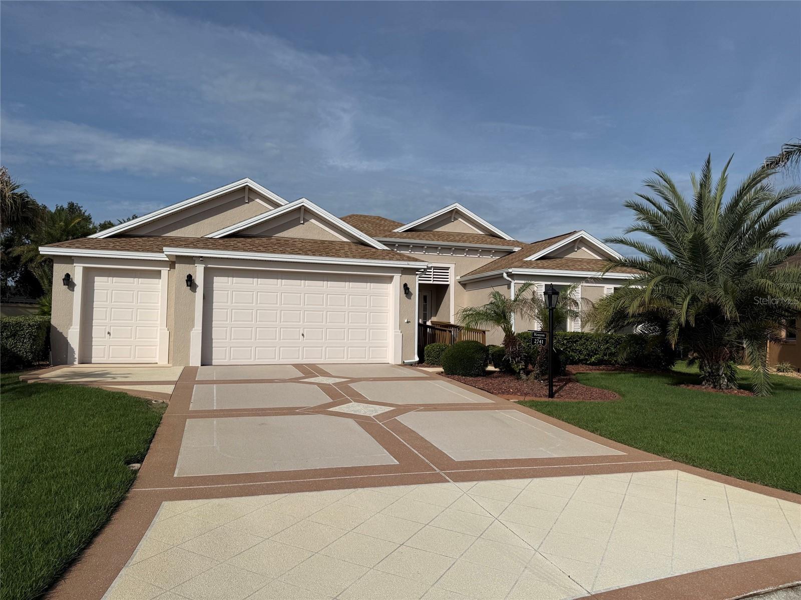 2741 Persimmon Loop, FL