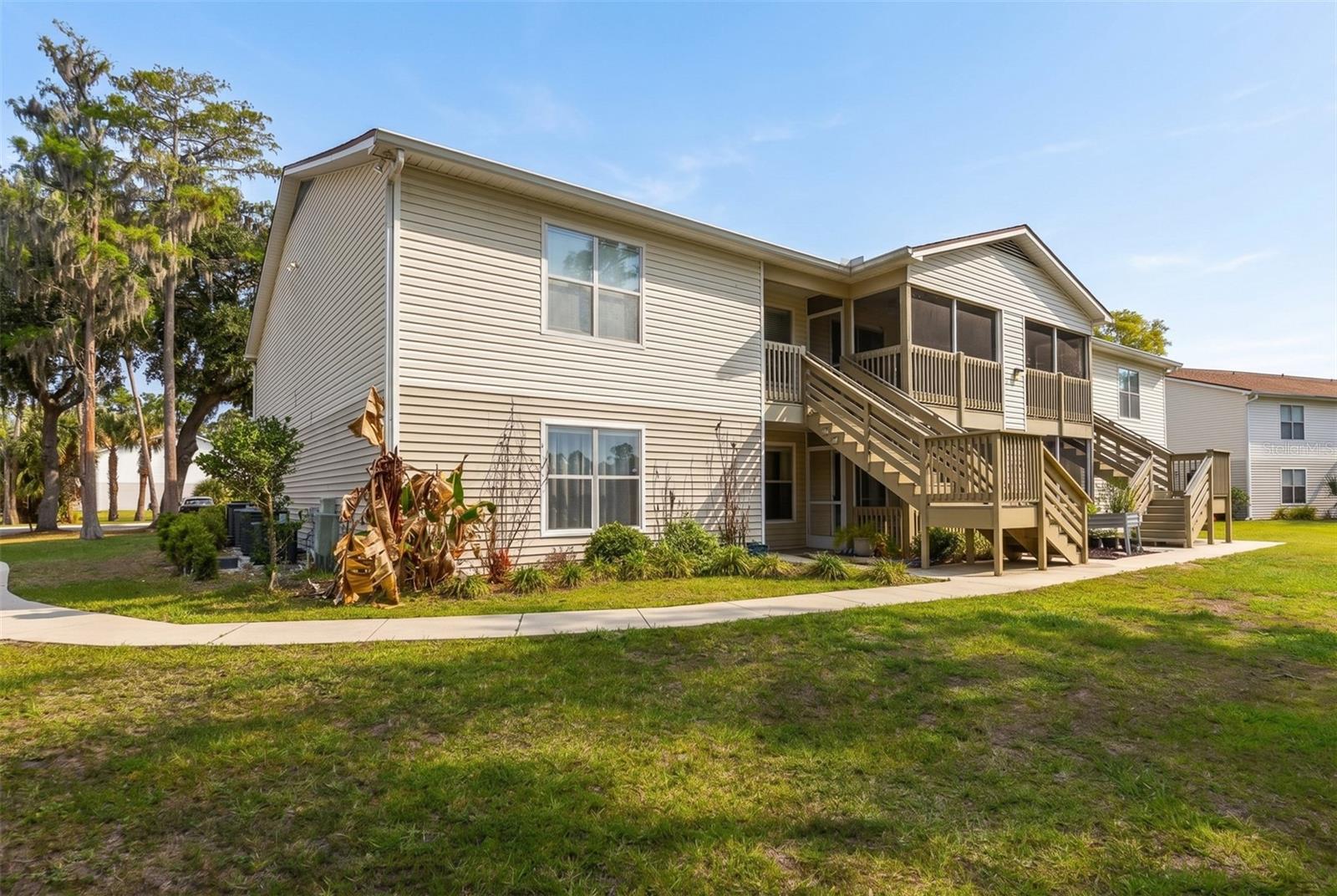 1600 Big Tree Rd #G3, FL