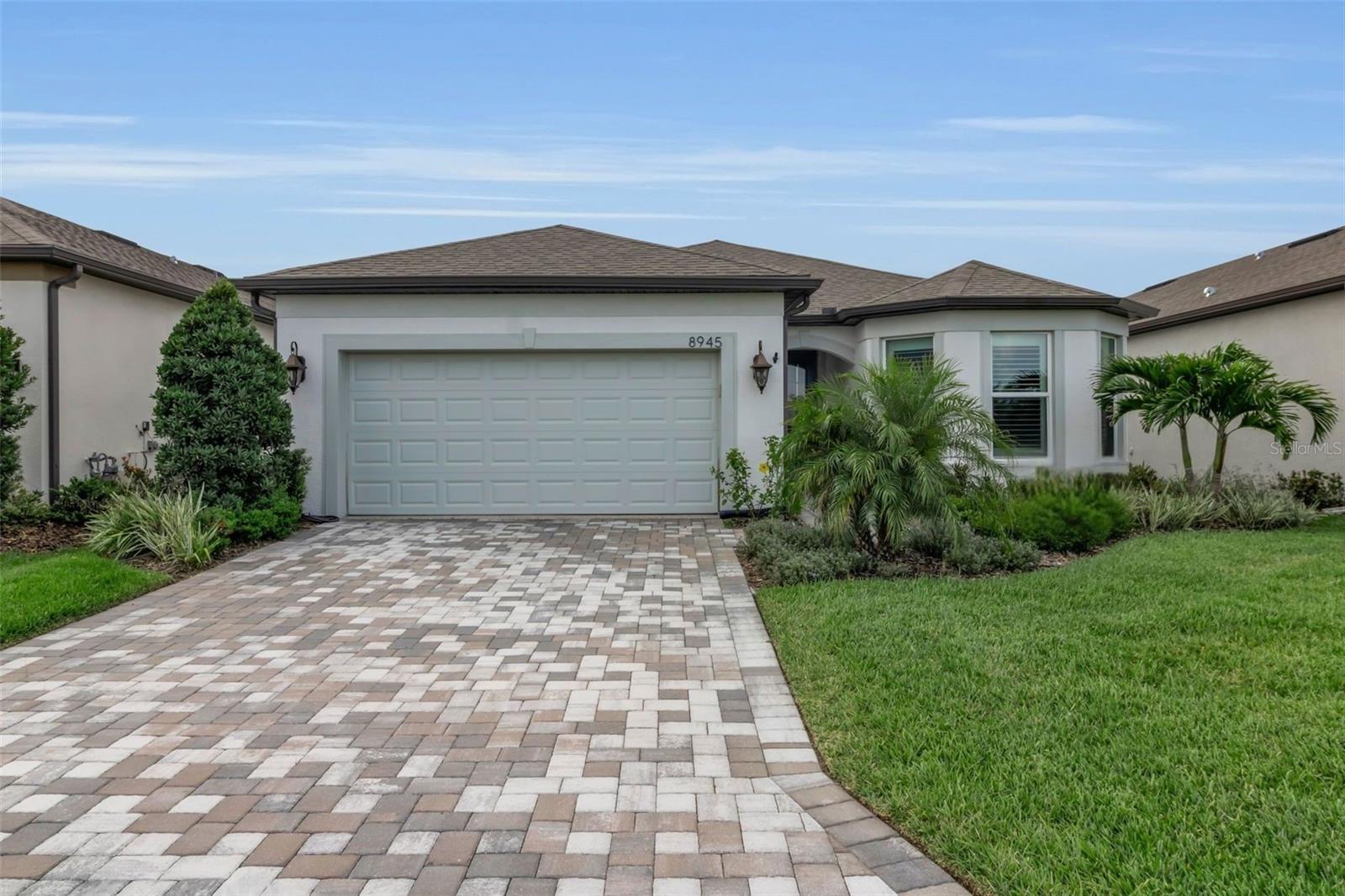 8945 Coastal Key Way, FL