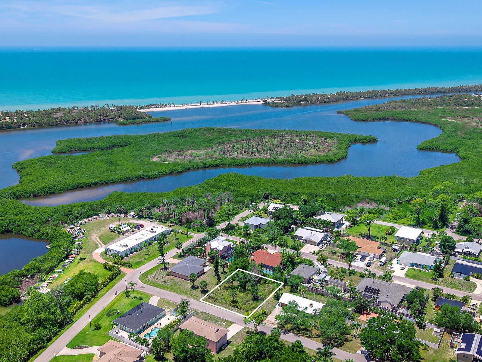 Everest Rd, FL