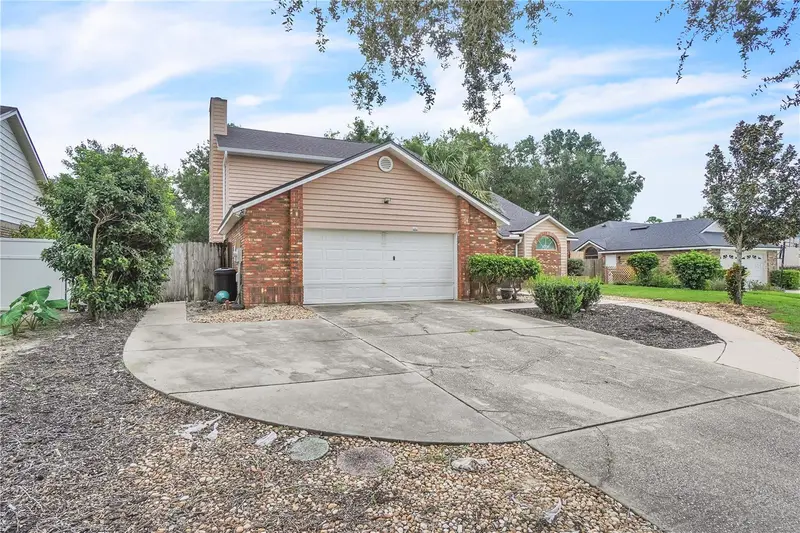 13 Bass Lake Dr, FL