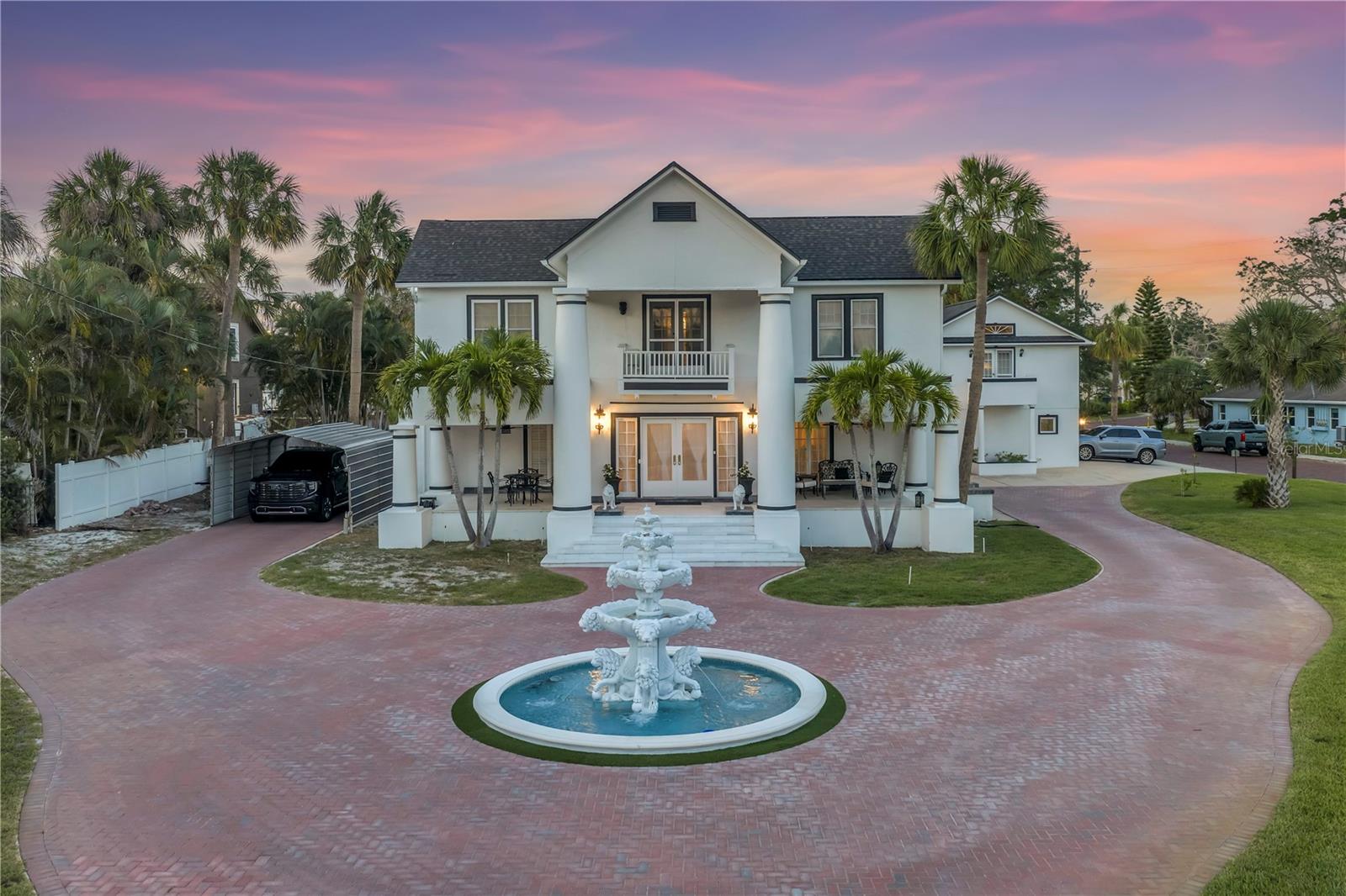 208 N Spring Blvd, FL