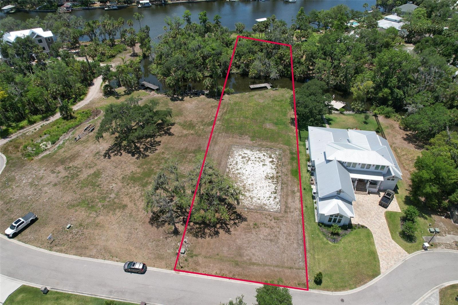 8325 Alafia Pointe Dr, FL