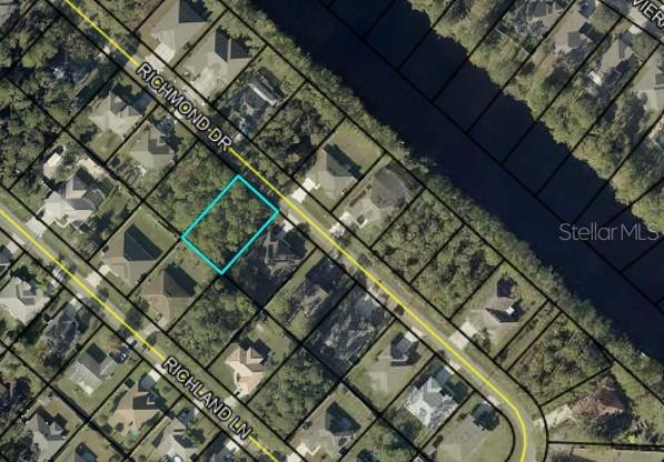 44 Richmond Dr, FL