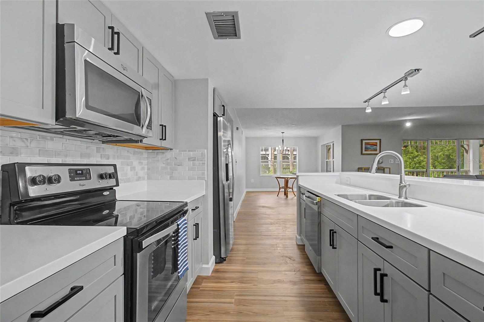 2533 Dolly Bay Drive, FL