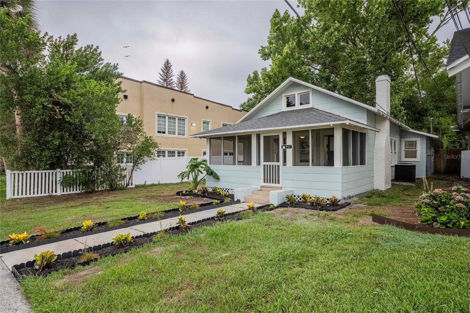 907 Palmetto Street, FL