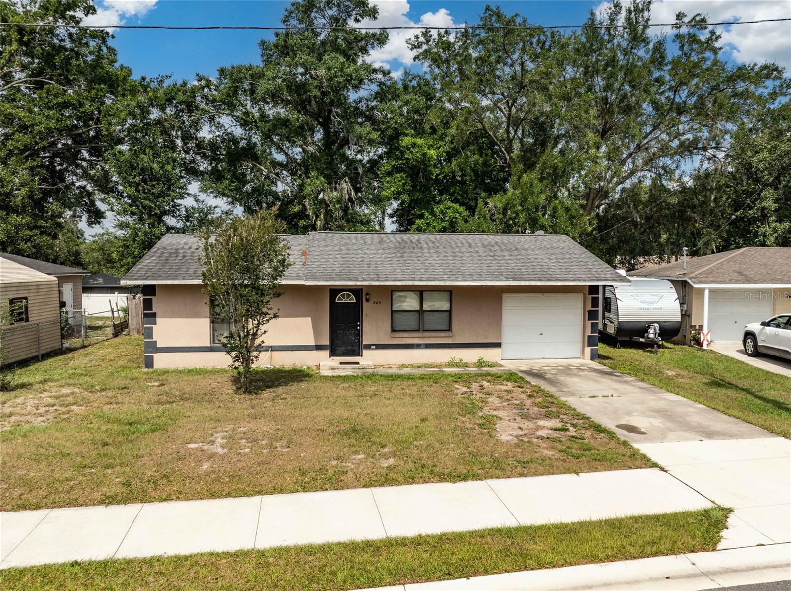 805 Pleasantdale Drive, FL