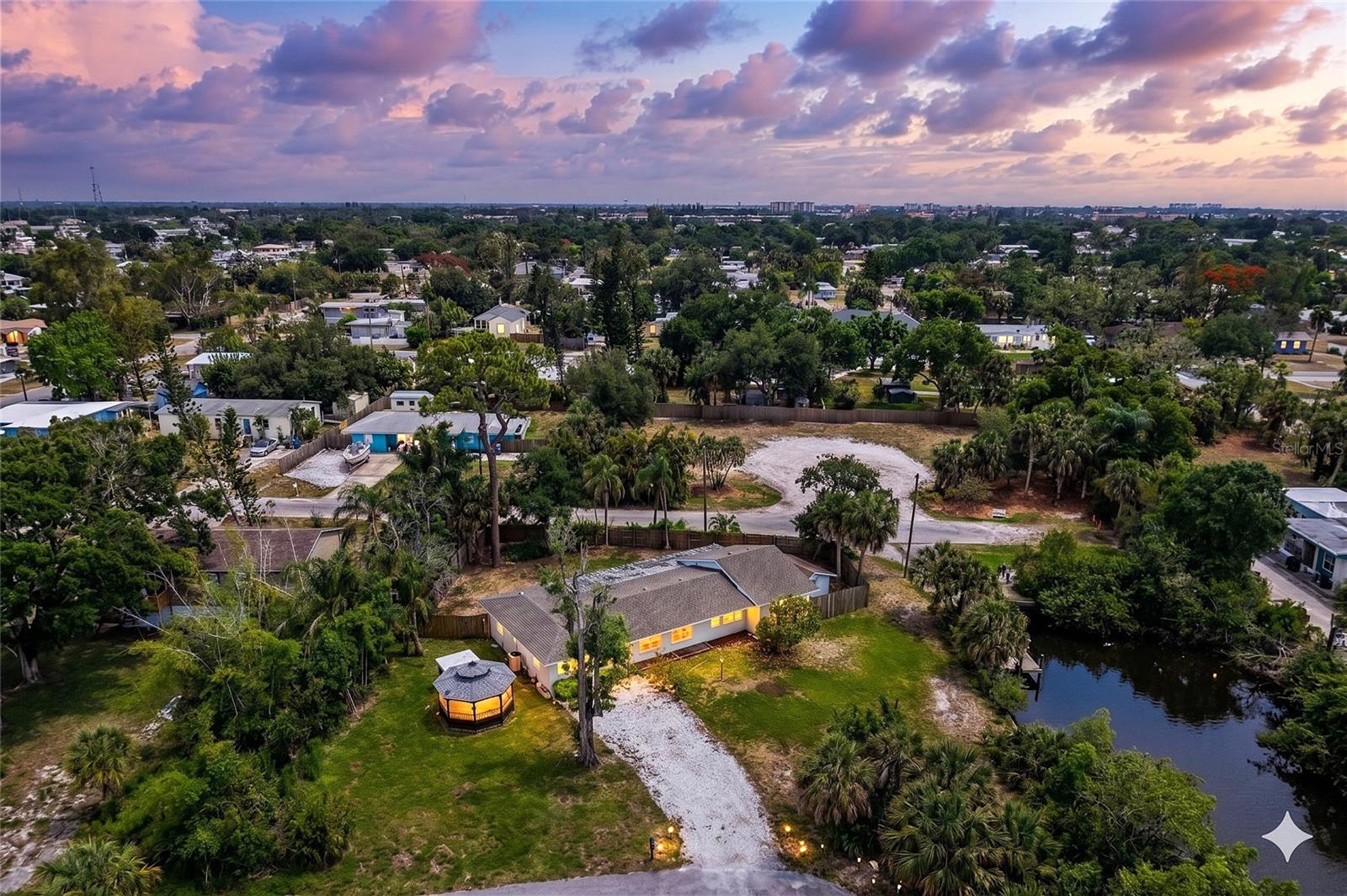 807 Lucille Avenue, FL