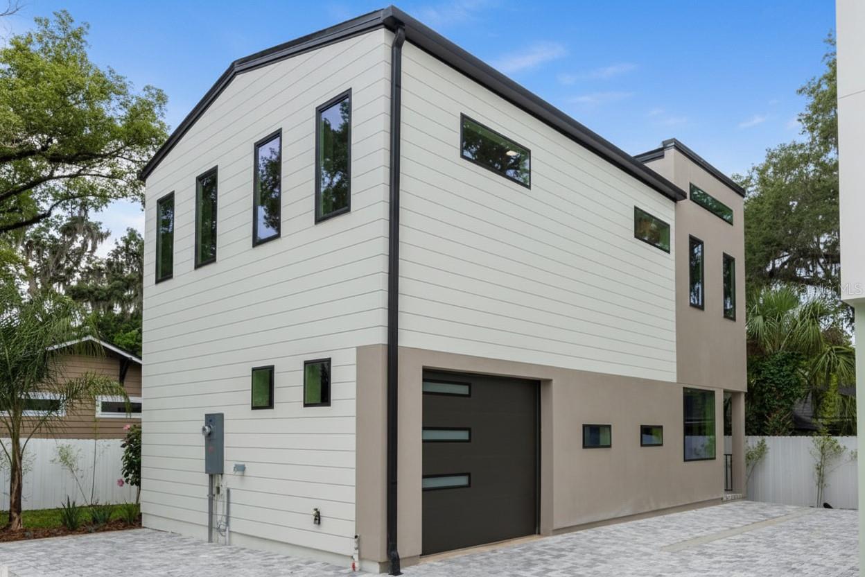 102 W Princeton St, FL