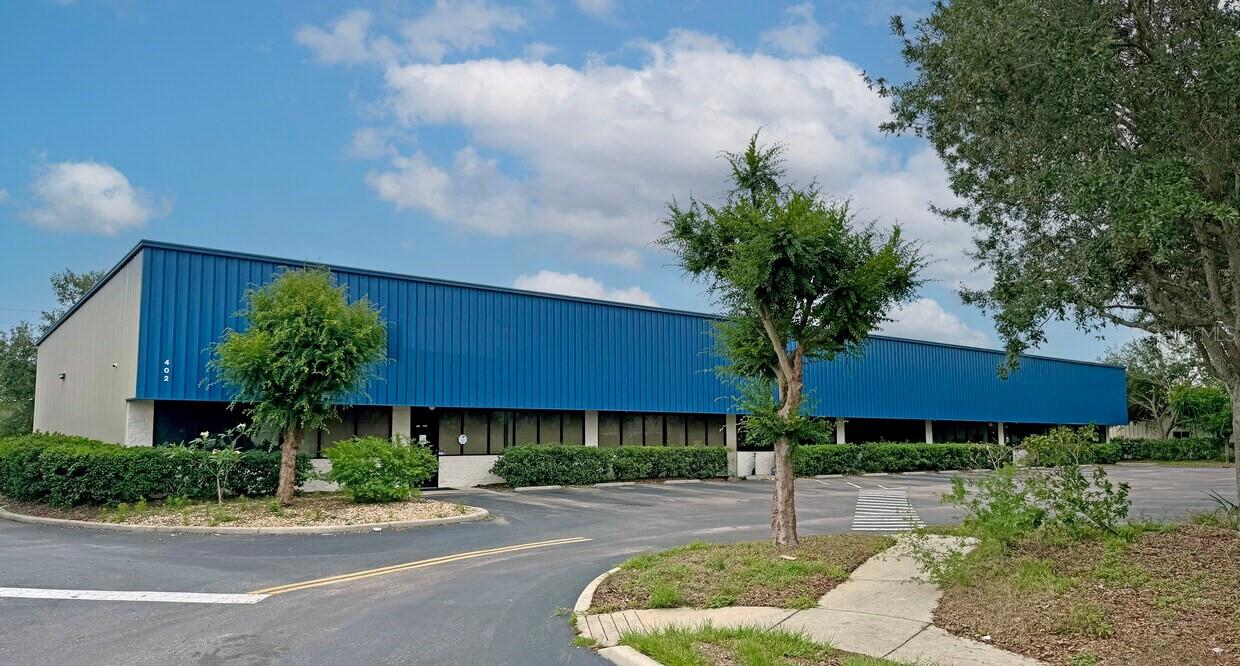 402 Chairman Ct, FL