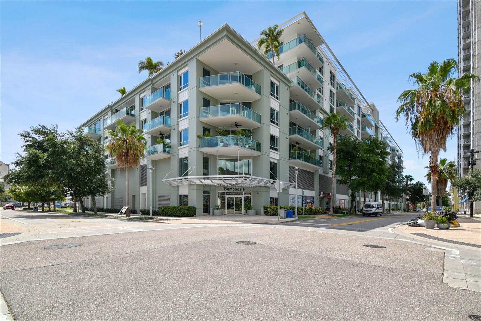 912 Channelside Drive, FL