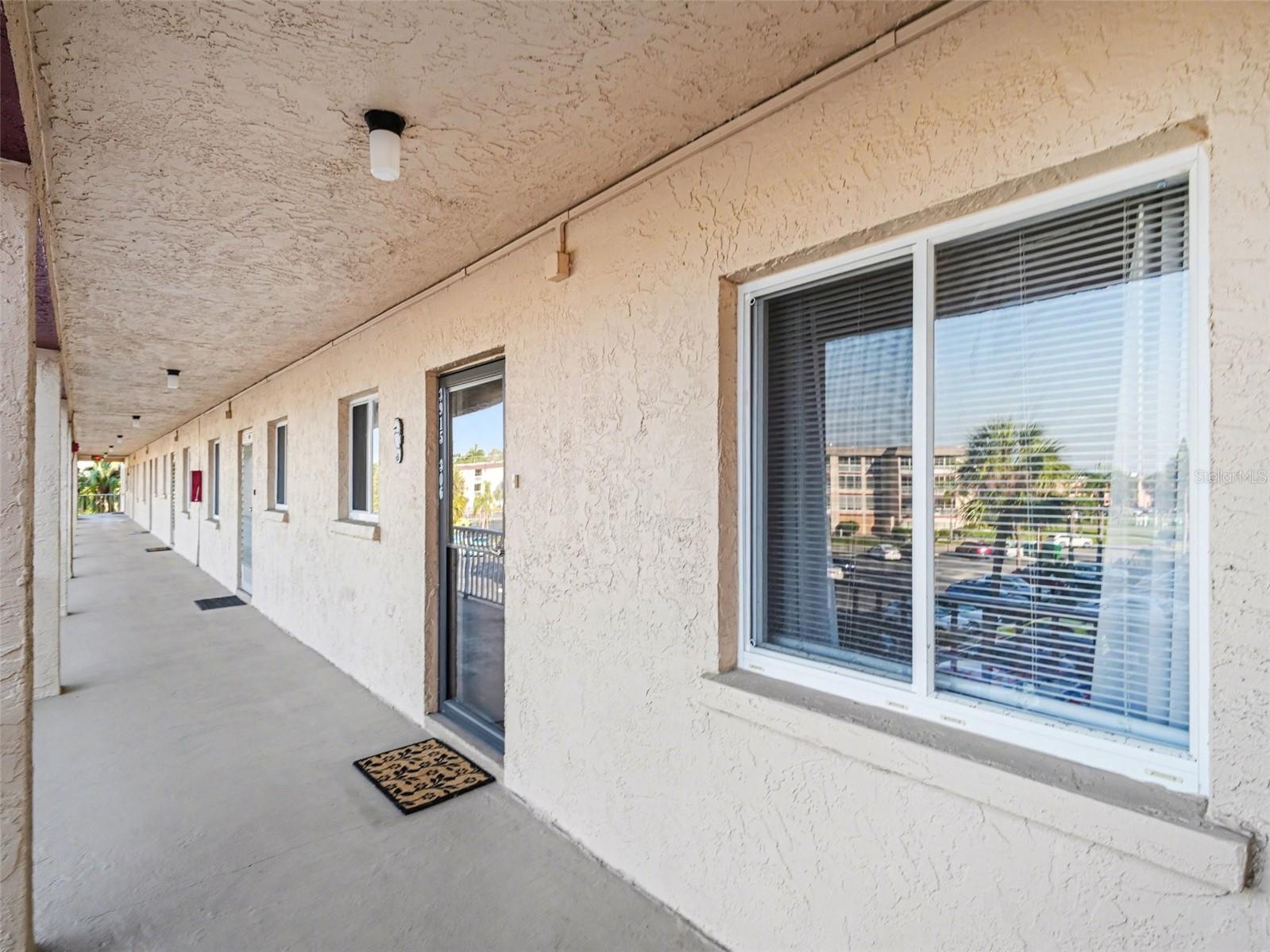 3915 Lake Bayshore Drive, FL