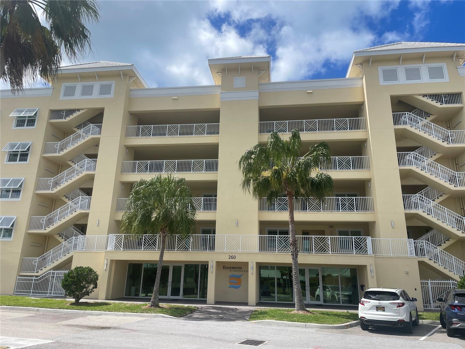 260 Hidden Bay Dr #401, FL