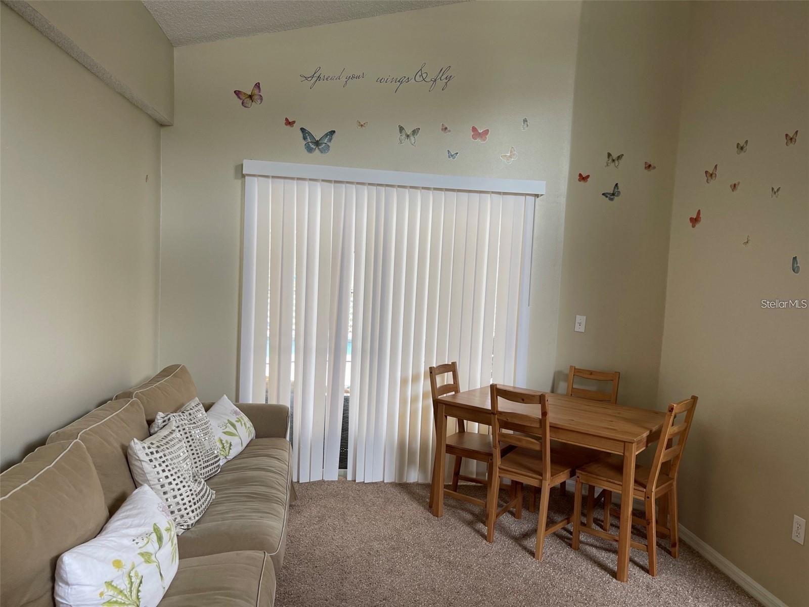 519 Thousand Oaks Boulevard, FL