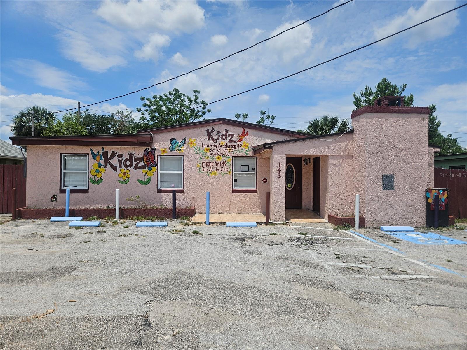 1434 N Pine Hills, FL