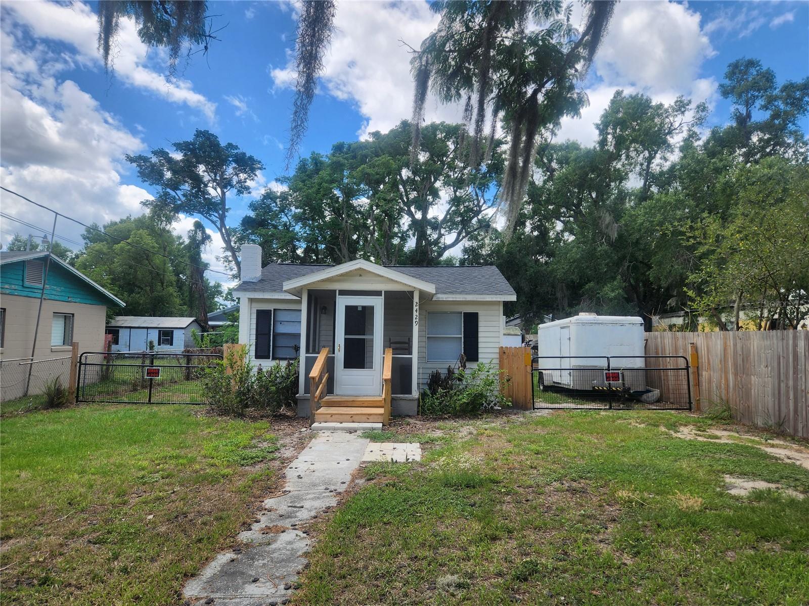 2429 Lakeview St, FL