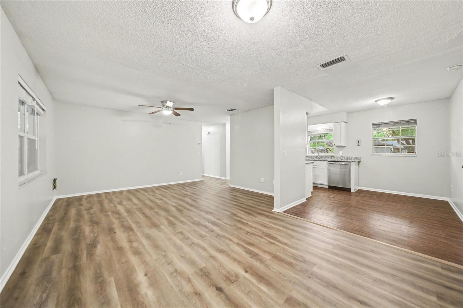 702 Gregory Court, FL