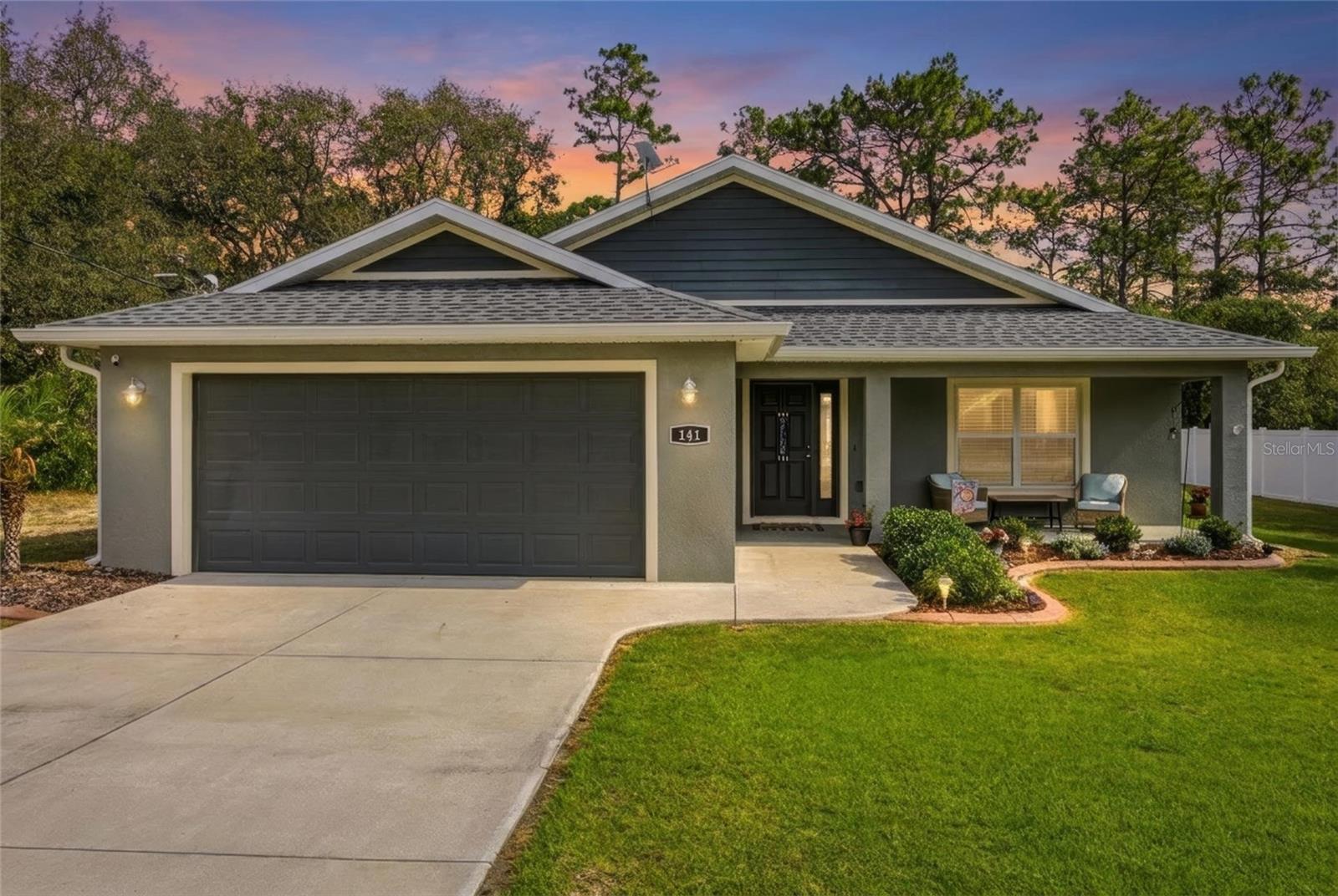 141 Fisher Way, FL
